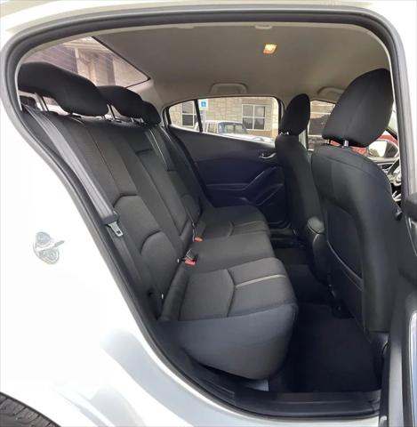 2018 Mazda Mazda3 Sport