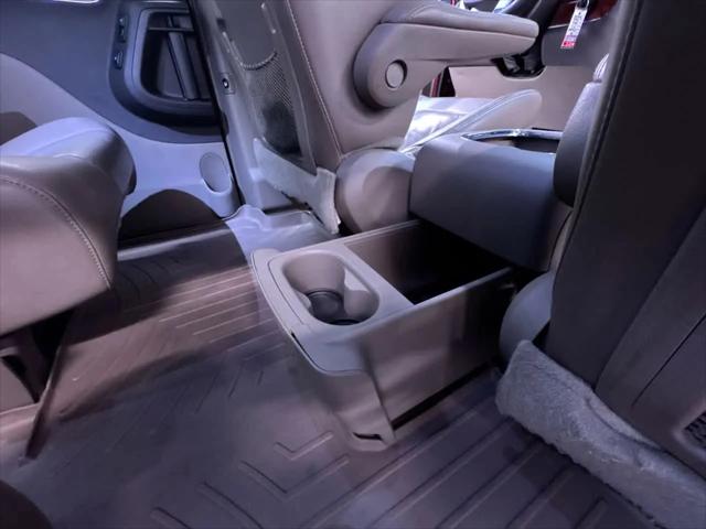 2015 Chrysler Town & Country Limited Platinum