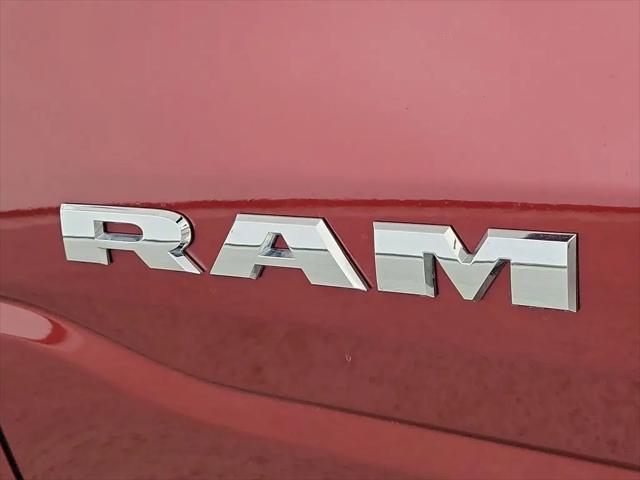 2025 Ram 1500 Big Horn Crew Cab 4x4 5'7" Box