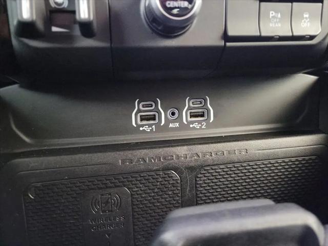 2025 Ram 1500 Big Horn Crew Cab 4x4 5'7" Box
