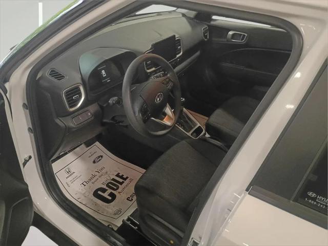 2025 Hyundai Venue SE