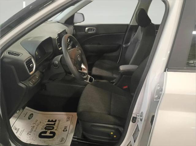 2025 Hyundai Venue SE