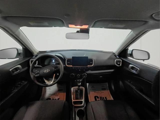 2025 Hyundai Venue SE