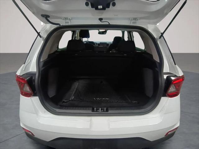 2025 Hyundai Venue SE