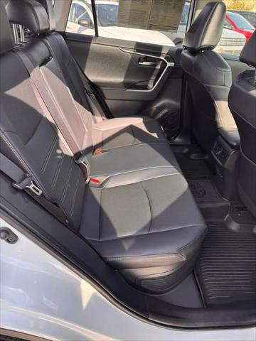 2022 Toyota RAV4 Hybrid Limited