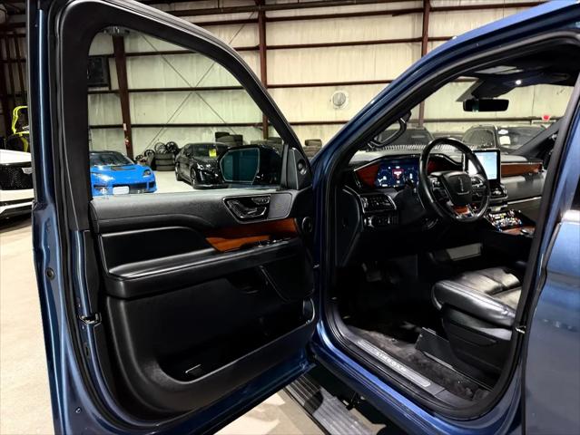 2019 Lincoln Navigator Select