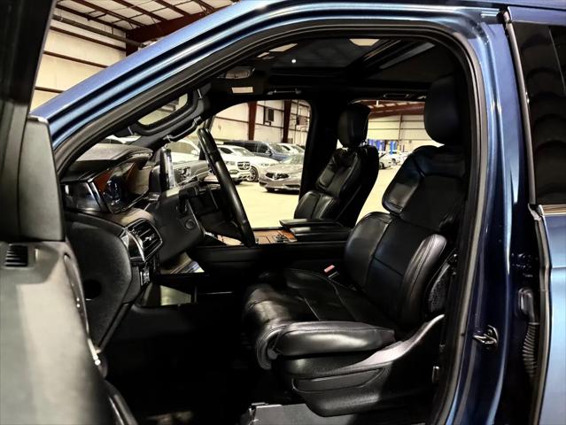 2019 Lincoln Navigator Select