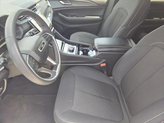 2023 Jeep Grand Cherokee L Laredo 4x4