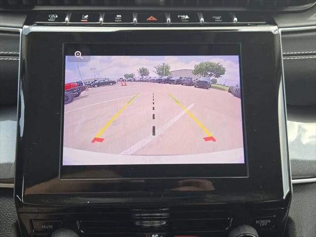 2023 Jeep Grand Cherokee L Laredo 4x4