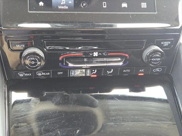 2023 Jeep Grand Cherokee L Laredo 4x4