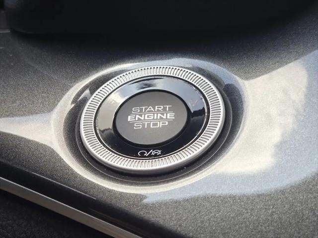 2023 Jeep Grand Cherokee L Laredo 4x4
