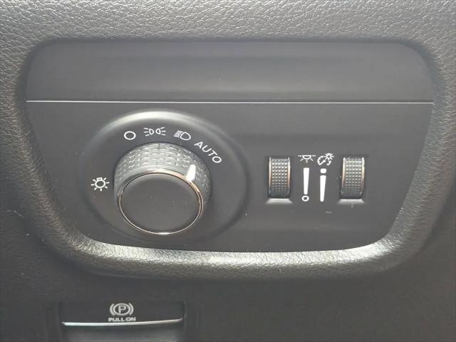 2023 Jeep Grand Cherokee L Laredo 4x4