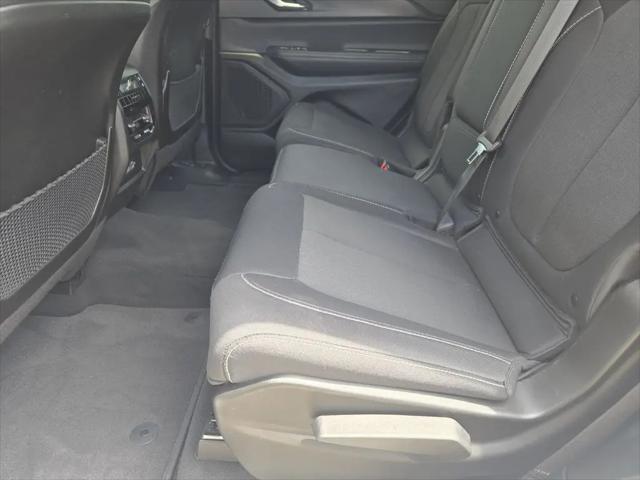 2023 Jeep Grand Cherokee L Laredo 4x4
