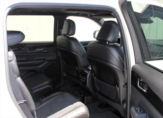 2023 Jeep Grand Cherokee L Altitude 4x4