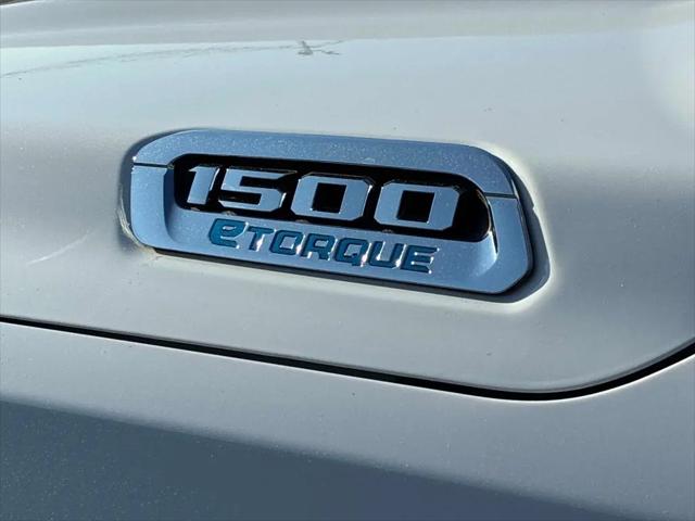 2022 Ram 1500 Big Horn Crew Cab 4x4 5'7" Box