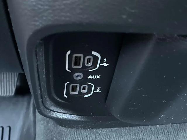 2022 Ram 1500 Big Horn Crew Cab 4x4 5'7" Box