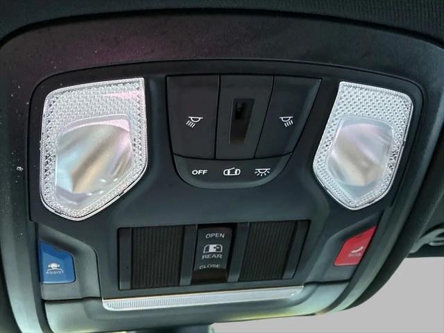 2022 Ram 1500 Big Horn Crew Cab 4x4 5'7" Box