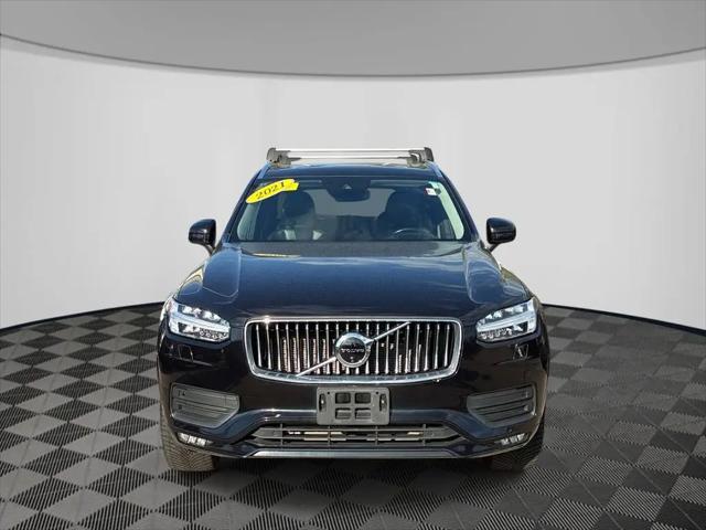 2021 Volvo XC90 T6 Momentum 7 Passenger