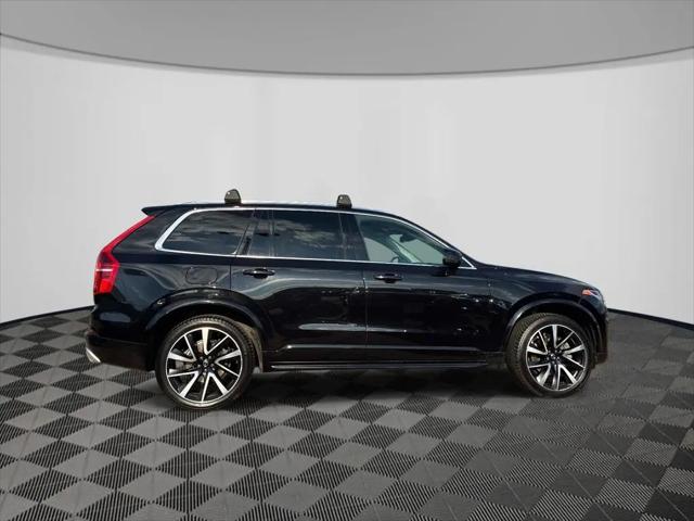 2021 Volvo XC90 T6 Momentum 7 Passenger