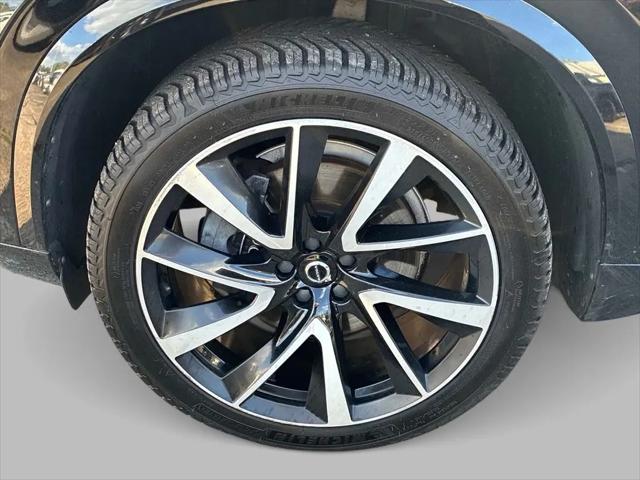 2021 Volvo XC90 T6 Momentum 7 Passenger