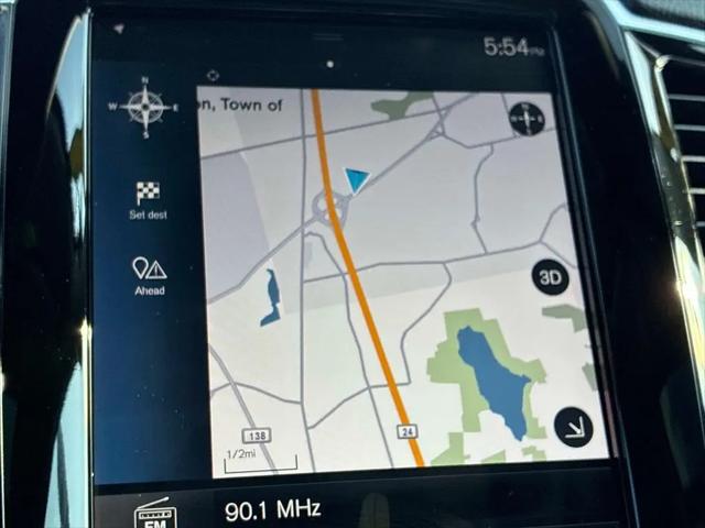 2021 Volvo XC90 T6 Momentum 7 Passenger