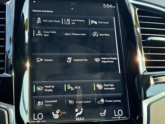 2021 Volvo XC90 T6 Momentum 7 Passenger