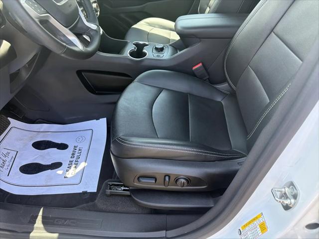 2024 GMC Terrain AWD SLT