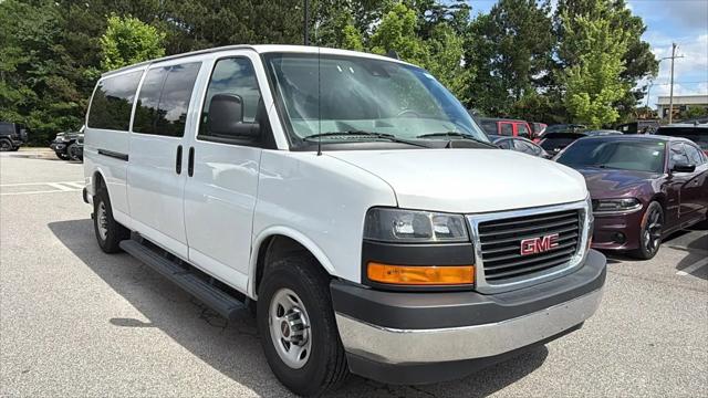 2025 GMC Savana Passenger RWD 3500 Extended Wheelbase LT