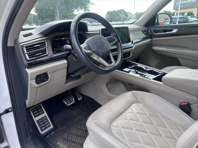 2024 Volkswagen Atlas 2.0T SEL Premium R-Line