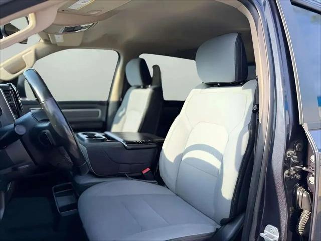 2020 Ram 1500 Big Horn Crew Cab 4x4 6'4" Box