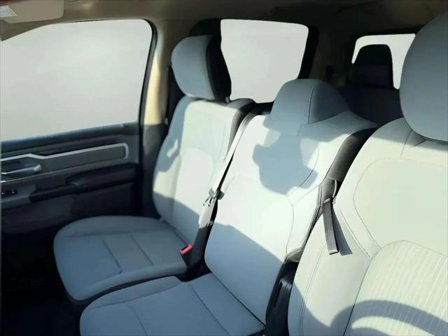 2020 Ram 1500 Big Horn Crew Cab 4x4 6'4" Box