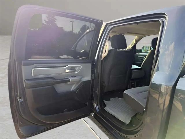 2020 Ram 1500 Big Horn Crew Cab 4x4 6'4" Box