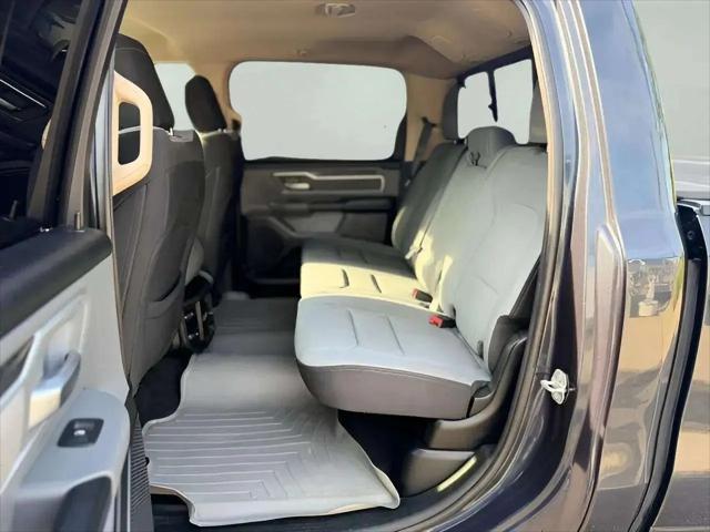 2020 Ram 1500 Big Horn Crew Cab 4x4 6'4" Box