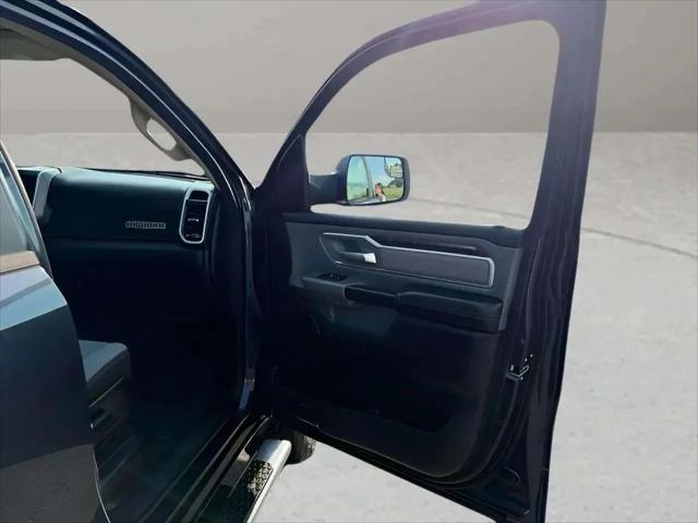 2020 Ram 1500 Big Horn Crew Cab 4x4 6'4" Box