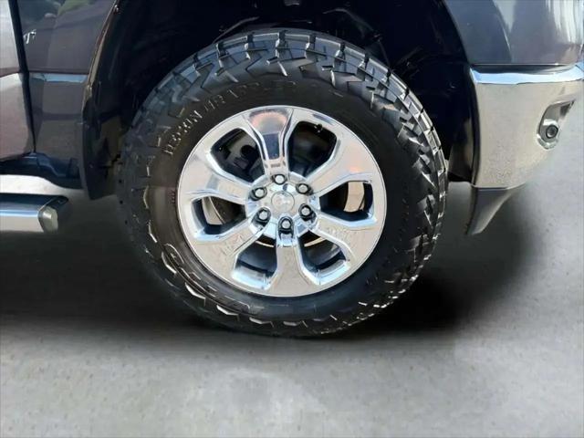 2020 Ram 1500 Big Horn Crew Cab 4x4 6'4" Box