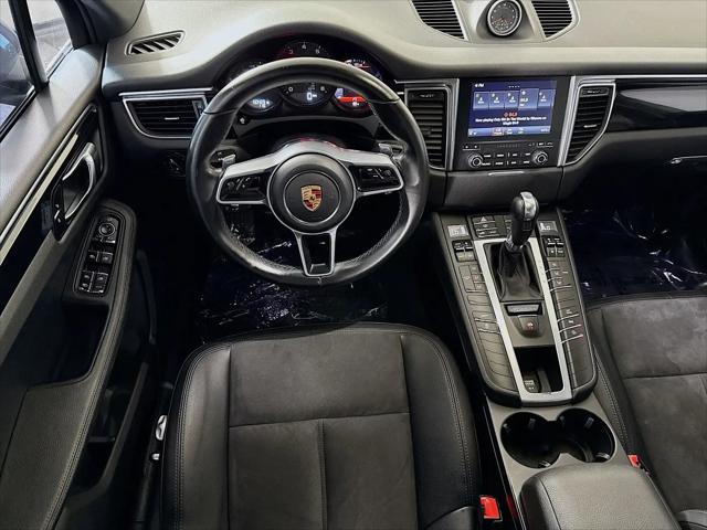 2018 Porsche Macan Macan