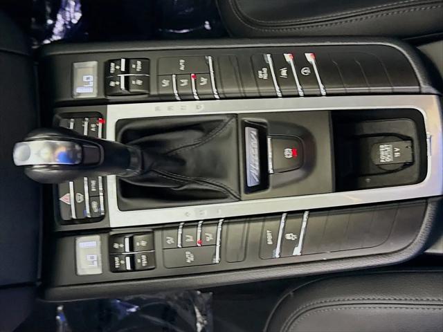 2018 Porsche Macan Macan