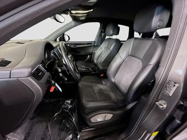 2018 Porsche Macan Macan