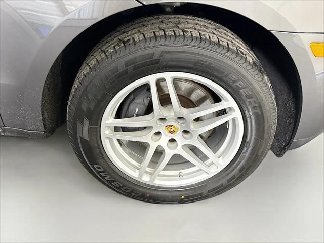 2018 Porsche Macan Macan
