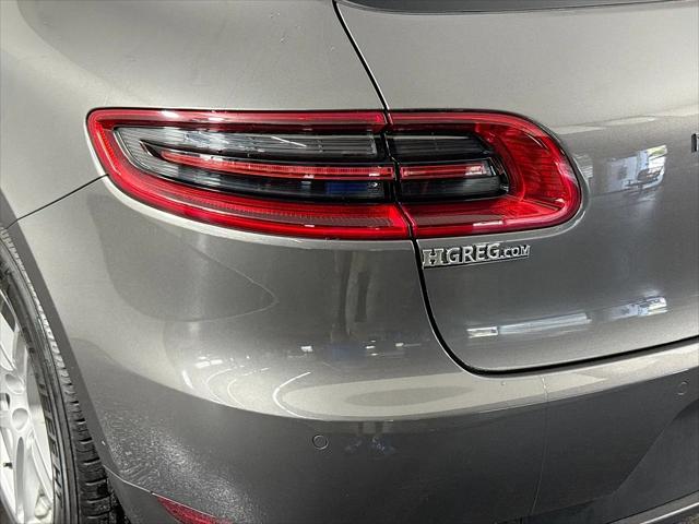 2018 Porsche Macan Macan