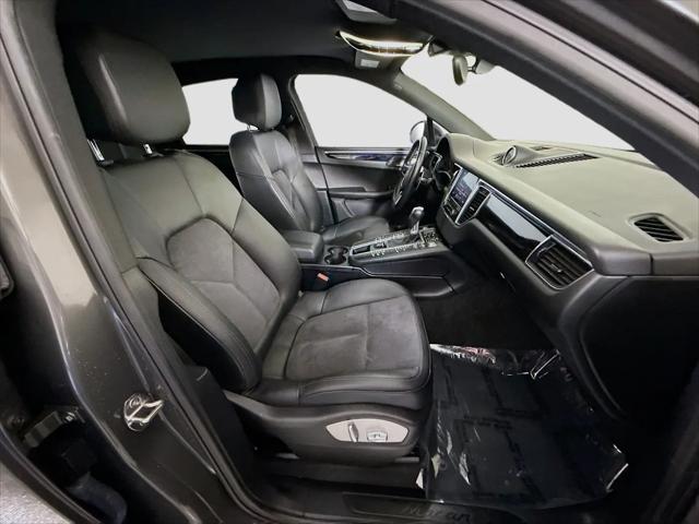 2018 Porsche Macan Macan