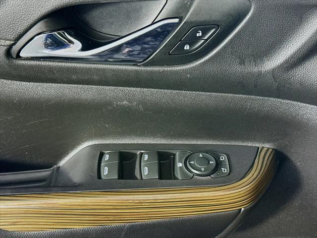 2022 GMC Acadia FWD SLE