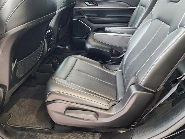 2023 Jeep Grand Cherokee L Limited 4x2
