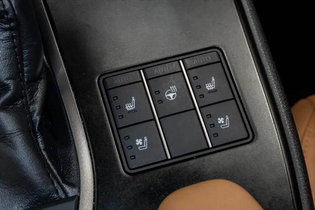 2024 Lexus UX 250h Premium
