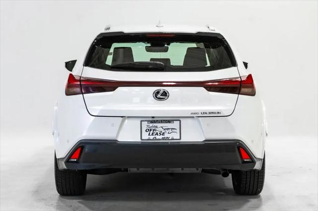 2024 Lexus UX 250h Premium