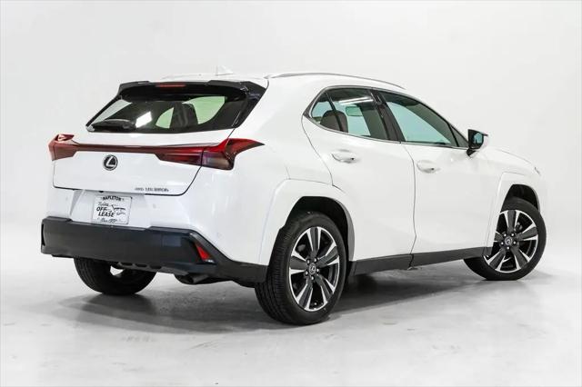 2024 Lexus UX 250h Premium