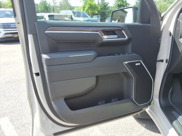 2026 Chevrolet Silverado 1500 4WD Crew Cab Short Bed RST