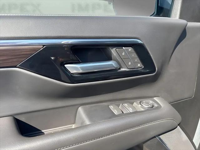 2025 Chevrolet Tahoe 4WD LT