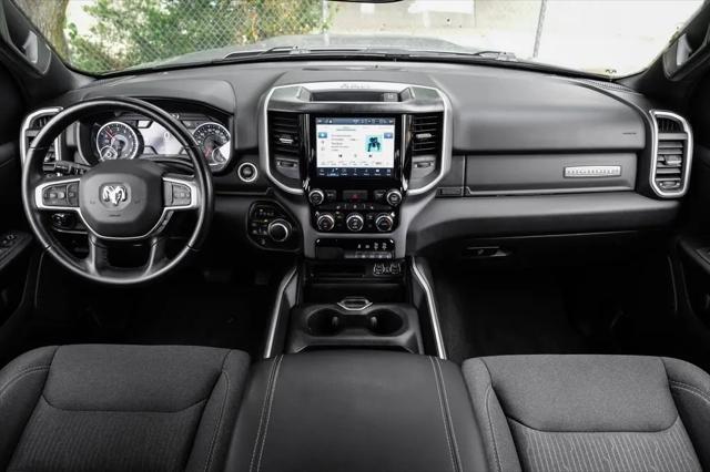 2022 Ram 1500 Big Horn Crew Cab 4x4 5'7" Box