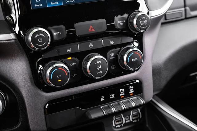 2022 Ram 1500 Big Horn Crew Cab 4x4 5'7" Box